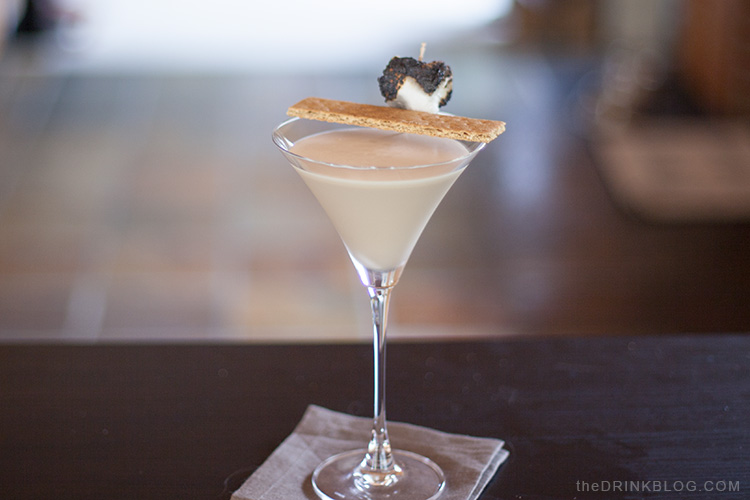 coup de héros du baril vieilli s'more martini