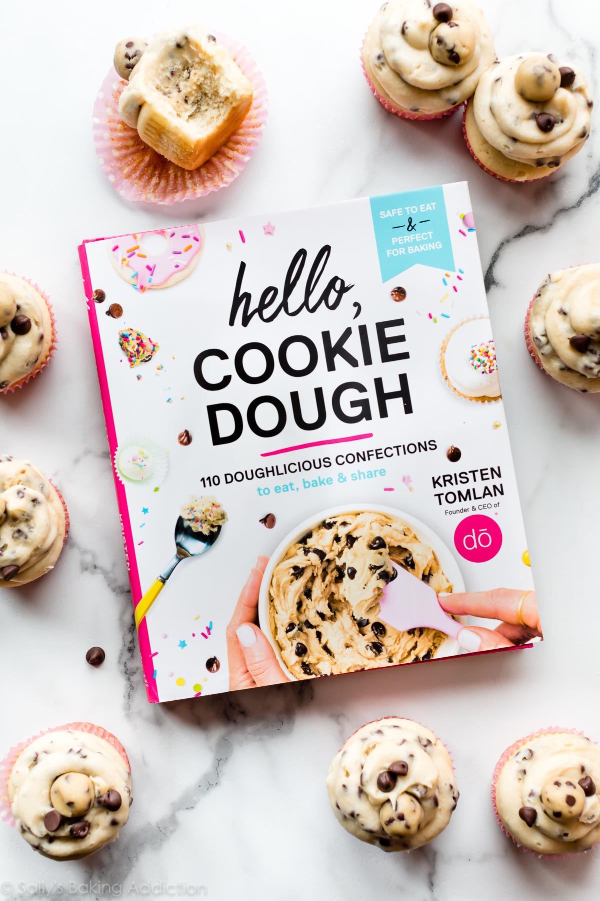 Livre de recettes Hello Cookie Dough par Kristen Tomlan 