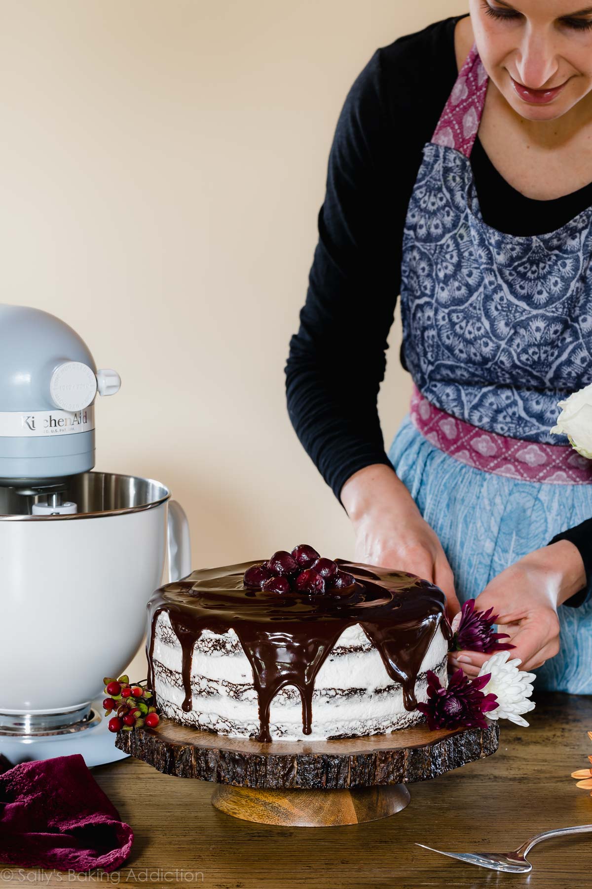 Comment décorer le gâteau de la Forêt-Noire