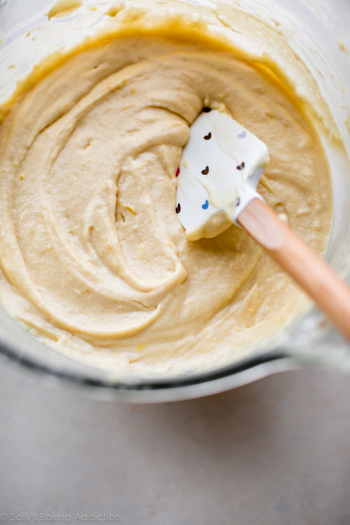 Pâte à gâteau au citron sur sallysbakingaddiction.com