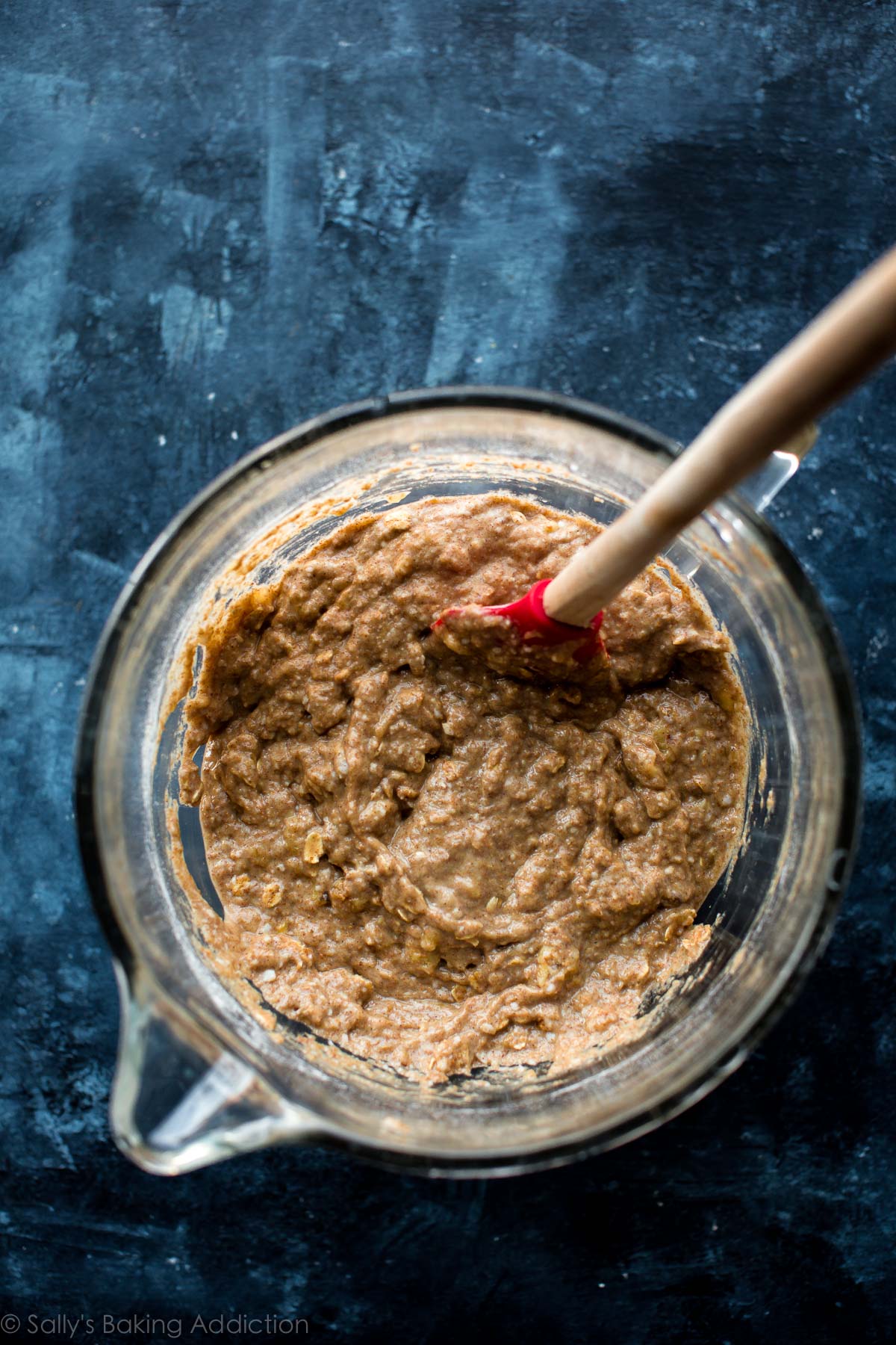 Comment faire des muffins sains à la banane et aux noix de banane sur sallysbakingaddiction.com