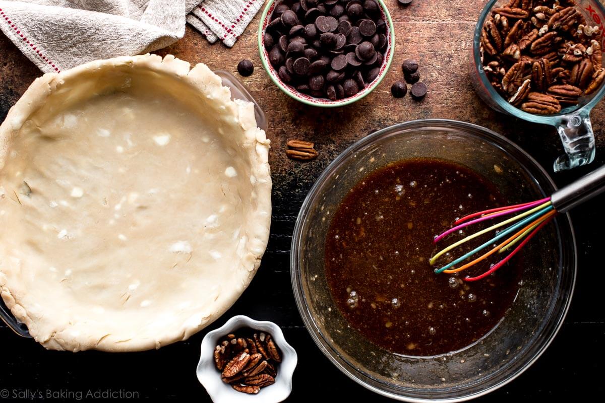 Comment faire une tarte aux pacanes au chocolat noir sur sallysbakingaddiction.com