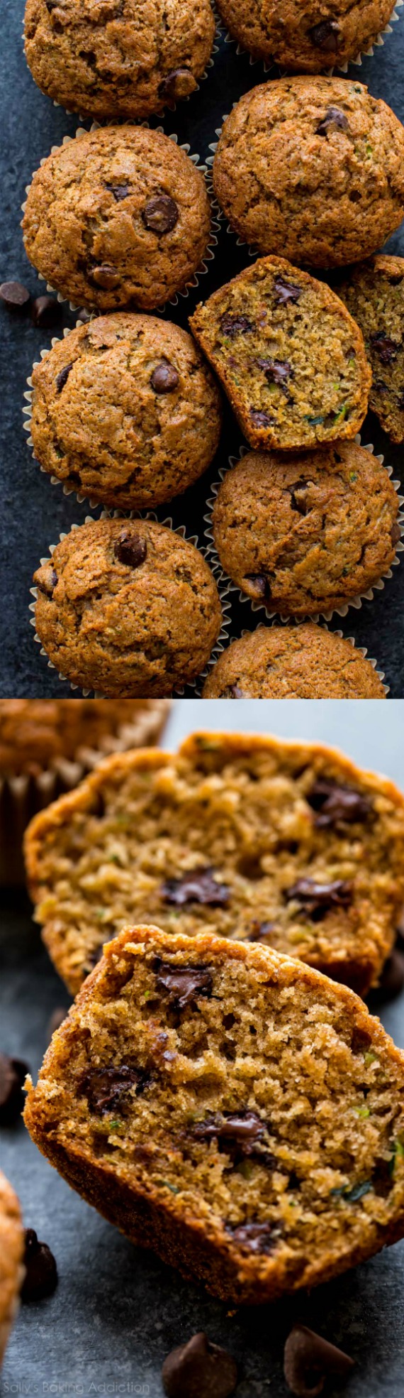 Les MEILLEURS muffins de courgettes! Recette primée, pleine de saveur, super moelleuse, et vous ne pouvez pas goûter les courgettes! Recette sur sallysbakingaddiction.com