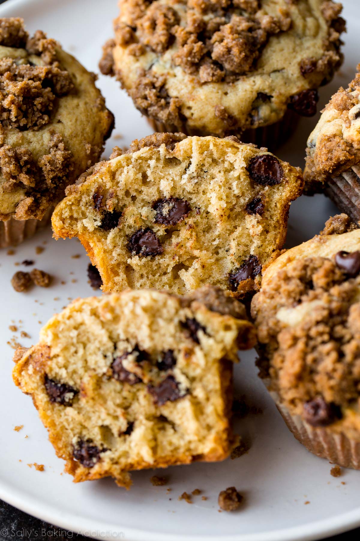 chocolate-chip-streusel-muffins-3 