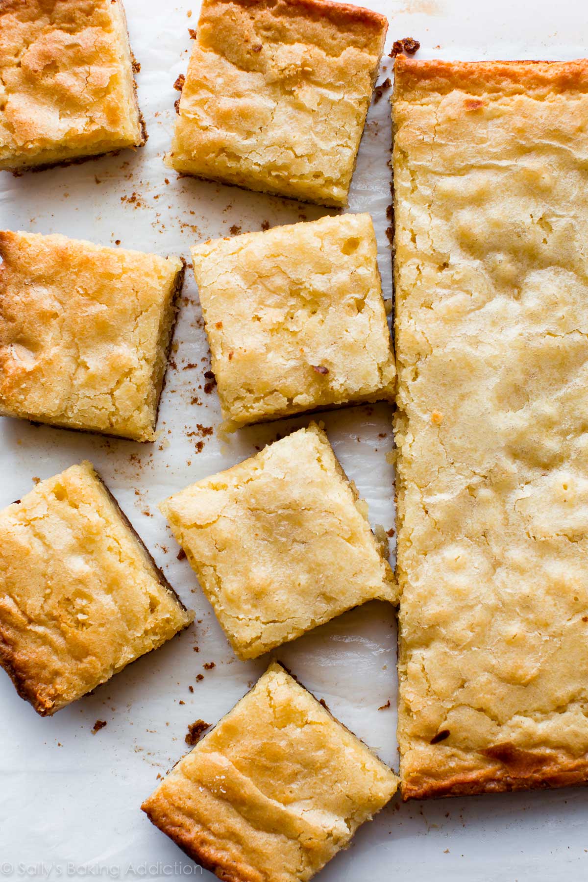 Comment faire 1 bol de brownies au chocolat blanc sur sallysbakingaddiction.com Mieux que les blondies!