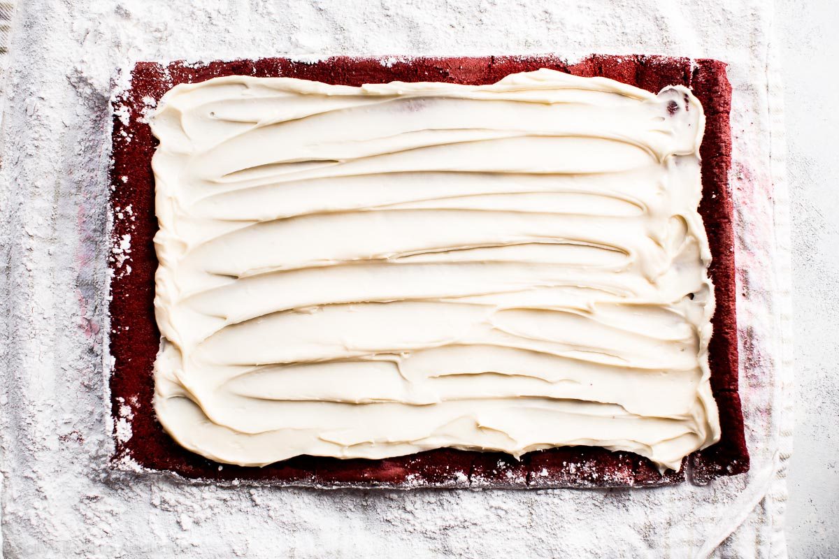 Comment faire un rouleau de gâteau de velours rouge sur sallysbakingaddiction.com