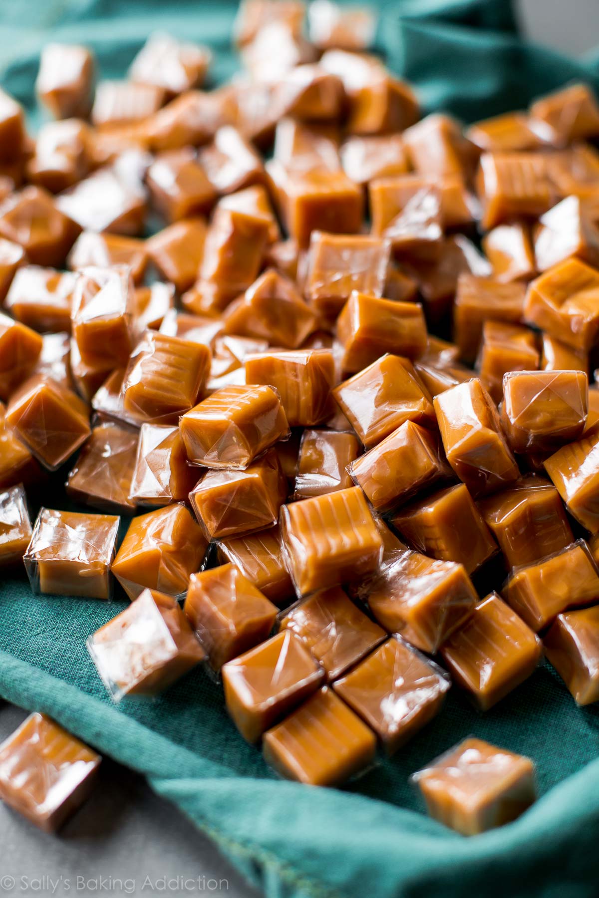 Caramels mous pour snickerdoodles au caramel sur sallysbakingaddiction.com