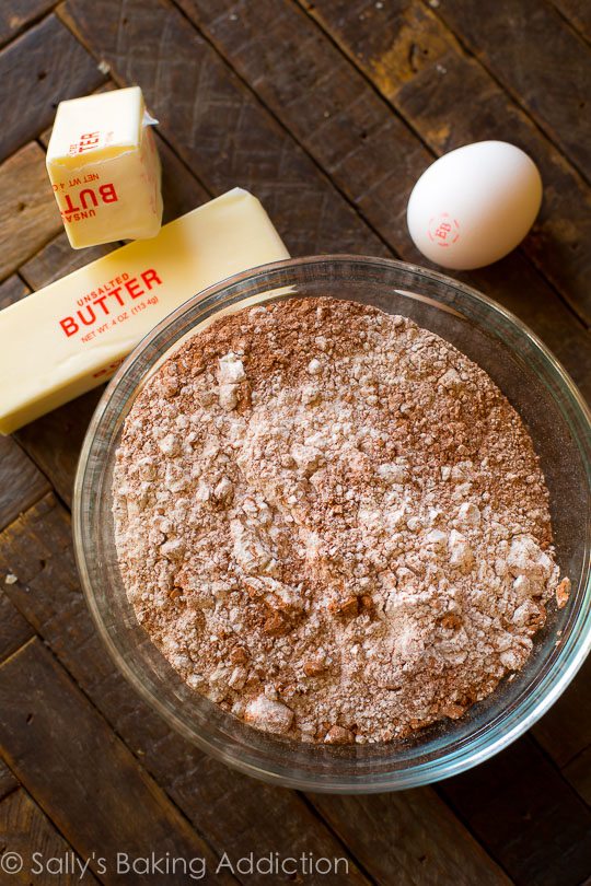 Comment faire des biscuits au sucre au chocolat! Recette sur sallysbakingaddiction.com