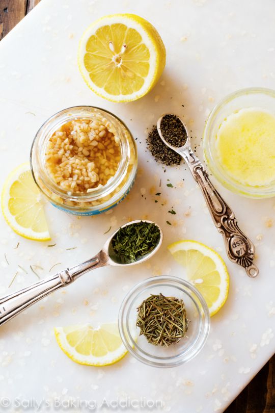 Comment faire du saumon au citron et aux herbes sur sallysbakingaddiction.com