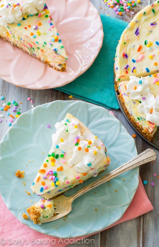 Ce gâteau au fromage funfetti est exactement ce dont chaque célébration a besoin!