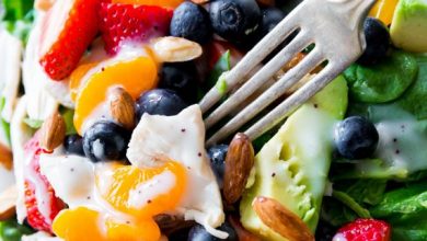 Photo of Salade de poulet aux fraises et aux amandes