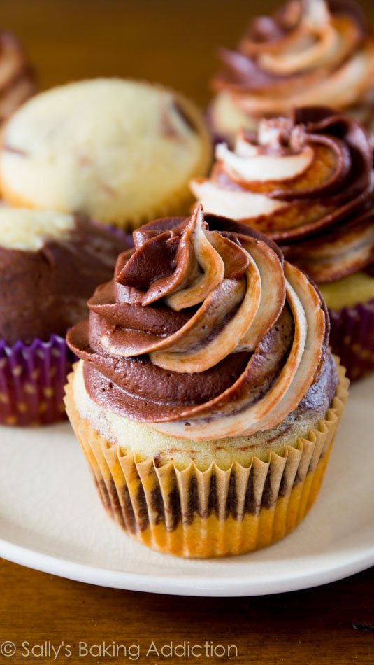 Ultimate Marble Cupcakes par @sallybakeblog