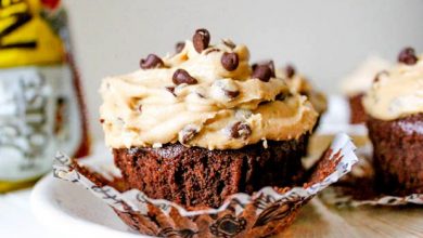 Photo of Brownie Cupcakes avec glaçage à la pâte à biscuits