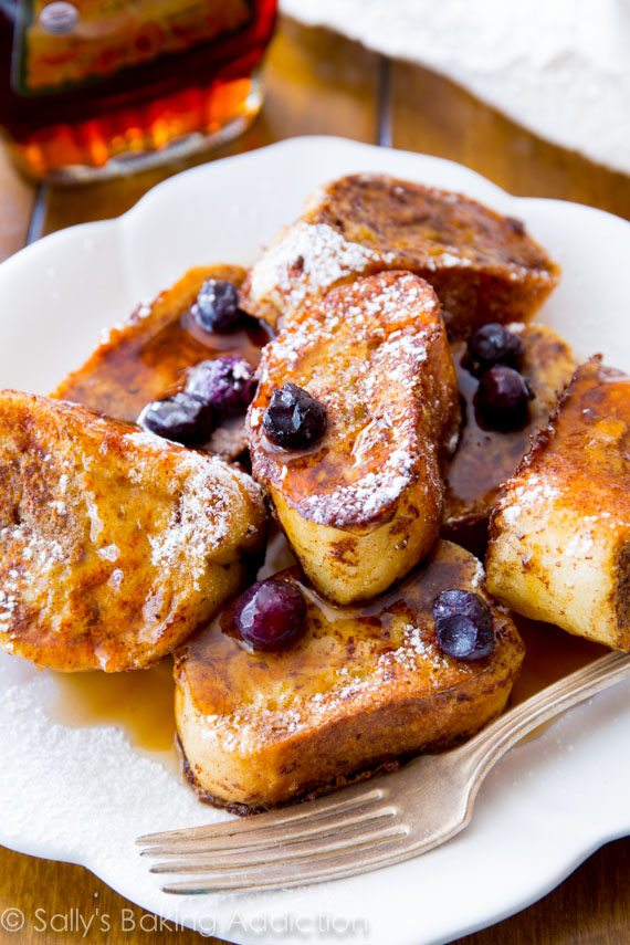 Mini French Toast Bites - amusant à faire et encore plus amusant à manger!