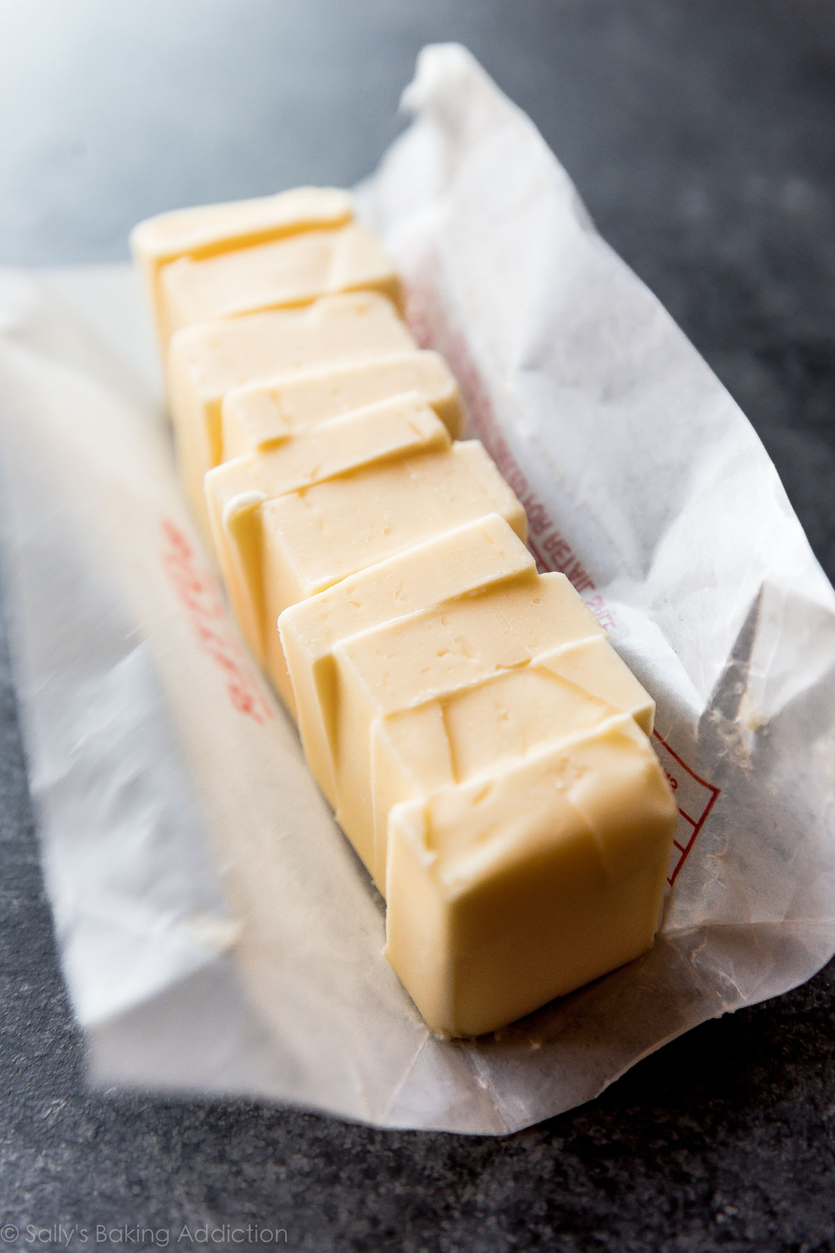 beurre ramolli coupé en 10 morceaux