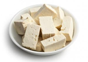 Tofu dans un bol