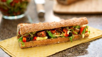 Photo of Pain farci à la salade méditerranéenne (Pan Bagnat)