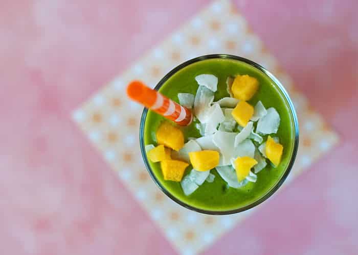 smoothie vert mangue et noix de coco vegan