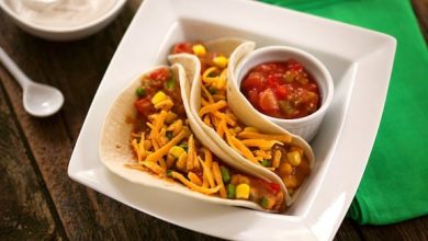Photo of Tacos tendres végétaliens avec haricots frits et maïs