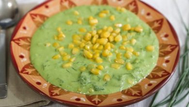 Photo of Soupe froide de laitue à la noix de coco