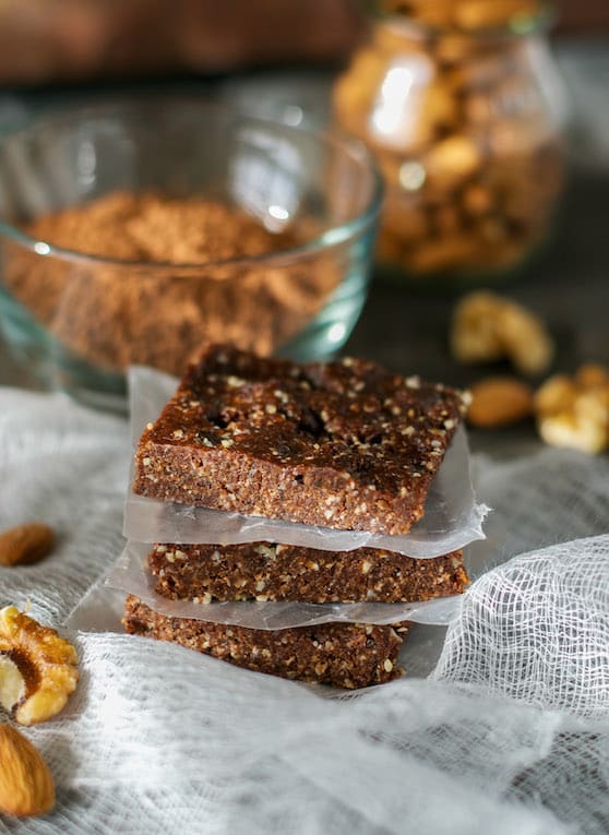 bouchées de biscuits végétaliennes sans cuisson