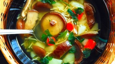 Photo of Soupe asiatique aux nouilles avec baby bok choy et champignons