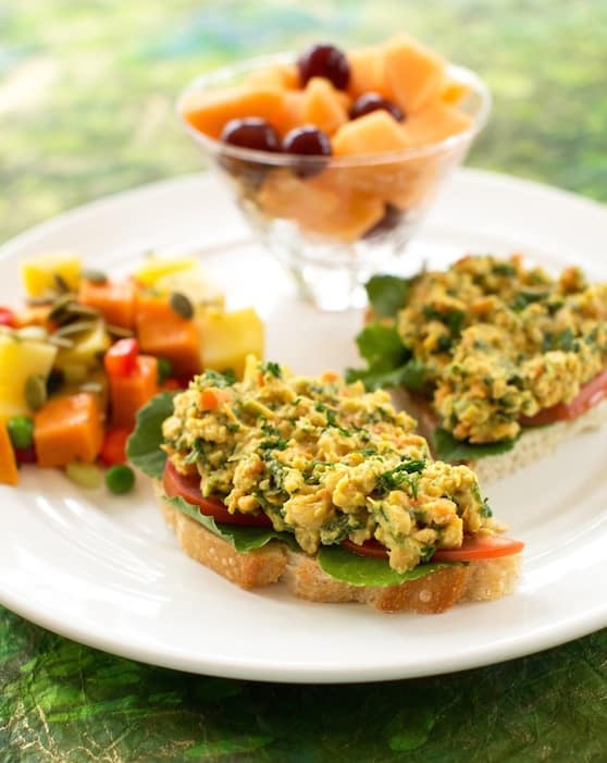 Recette de tartinade de sandwich aux pois chiches et au chou frisé