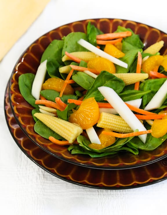 Salade de maïs aux épinards et aux oranges