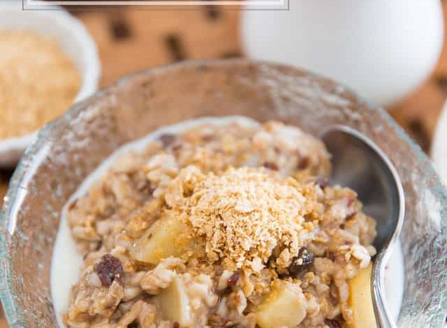 Kick your morning oatmeal up a notch by adding all kinds of delicious flavors, textures and wholesome ingredients to it! This Apple Cinnamon Multigrain Oatmeal not only tastes amazing, it also is satiating enough to provide all the energy needed to keep you feeling full until lunch.