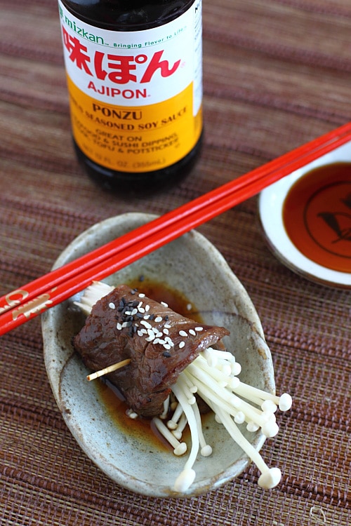 Recette facile de rouleaux de bœuf japonais avec sauce ponzu.  Fabriqué avec Mizkan HONTERI Mirin et AJIPON Ponzu.  |  rasamalaysia.com