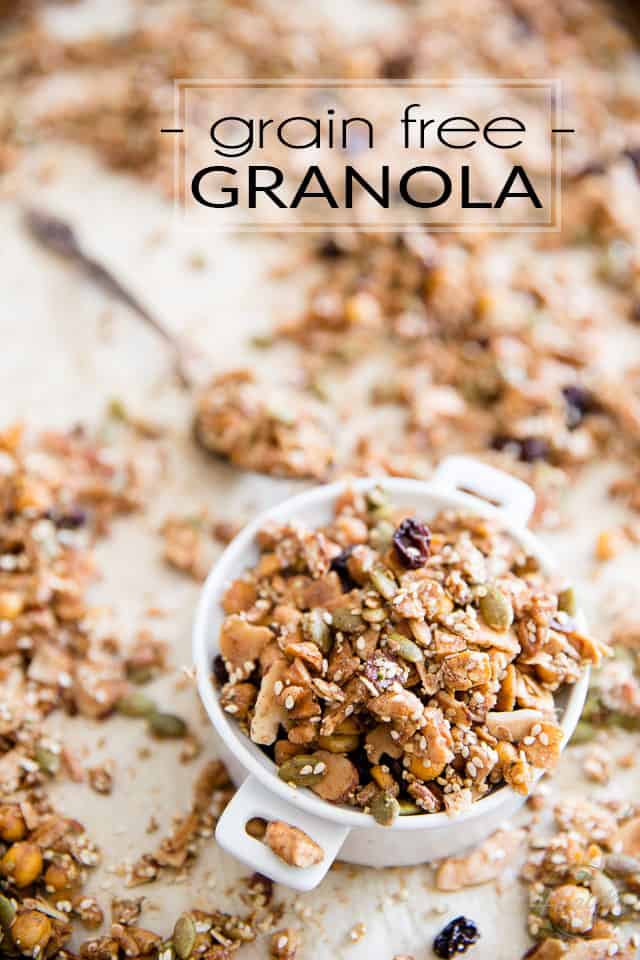 Bien que ce granola sans céréales ne soit peut-être pas votre céréale matinale typique, son profil de saveur très intrigant et sa texture croquante inégalée vous séduiront sans aucun doute!