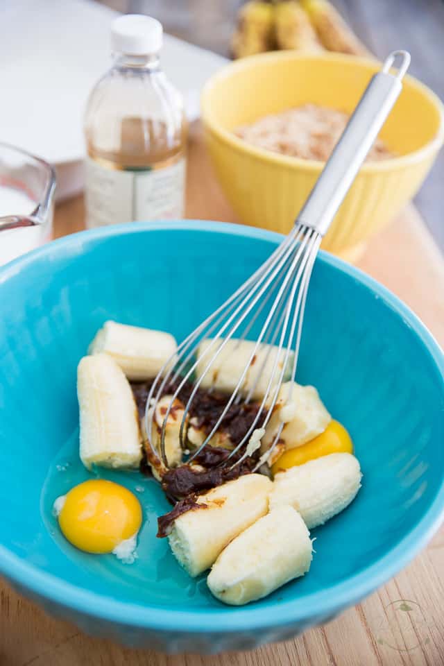 Gruau à la banane cuit au four par Sonia!  Le gourmand en bonne santé |  Recette sur thehealthyfoodie.com
