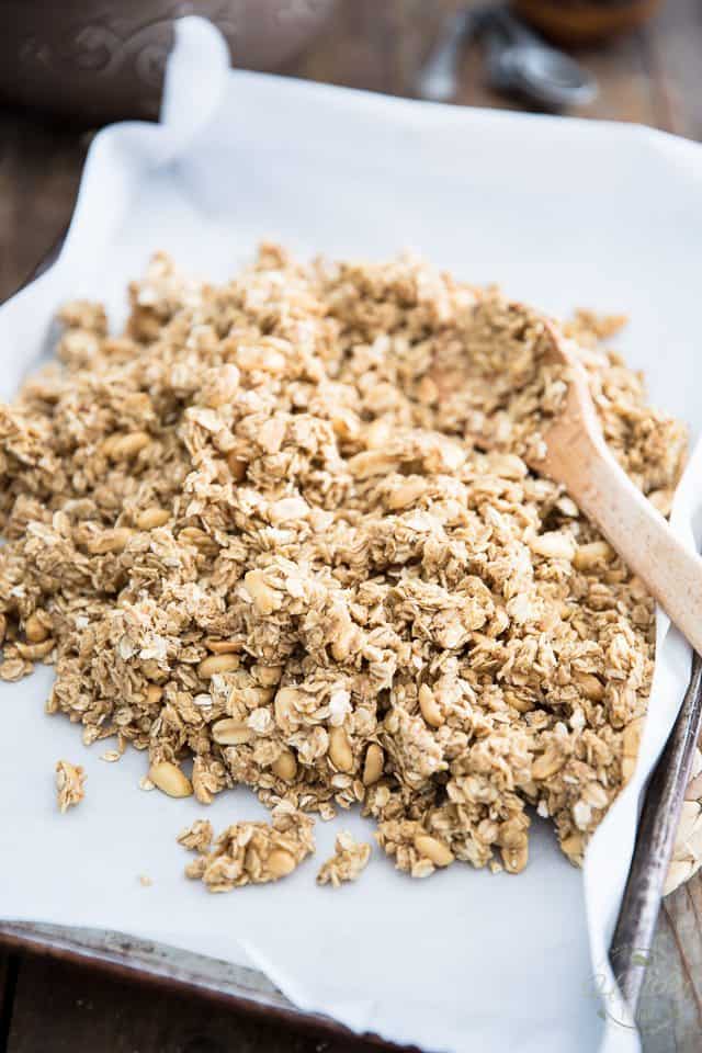 Grappes de granola au beurre d'arachide |  thehealthyfoodie.com