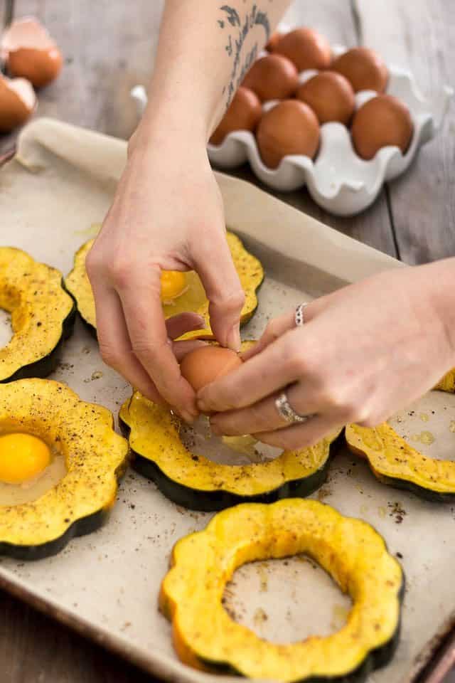 Oeuf paléo dans le trou |  par Sonia!  Le gourmand en bonne santé