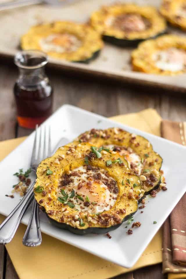 Oeuf paléo dans le trou |  par Sonia!  Le gourmand en bonne santé