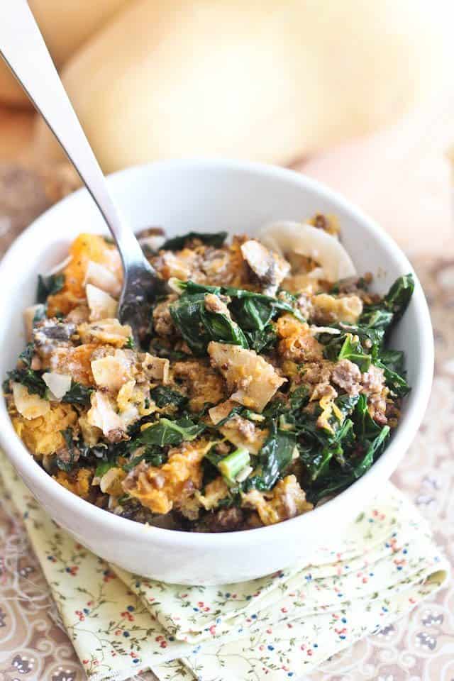 Bol à déjeuner à la courge musquée Kale |  par Sonia!  Le gourmand en bonne santé