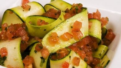 Photo of Fettuccine aux courgettes et salsa aux tomates fraîches