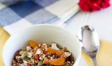 Photo of Granola sans grains et salade de fruits