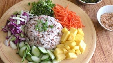 Photo of Salade de riz composée thaï (Kao Yum Pahk Dai)