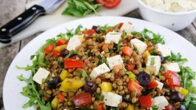 Photo of Salade de lentilles à la grecque avec tofu «feta»