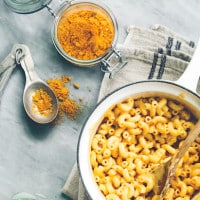 Mélange de macaroni au fromage vegan par Miyoko Schinner