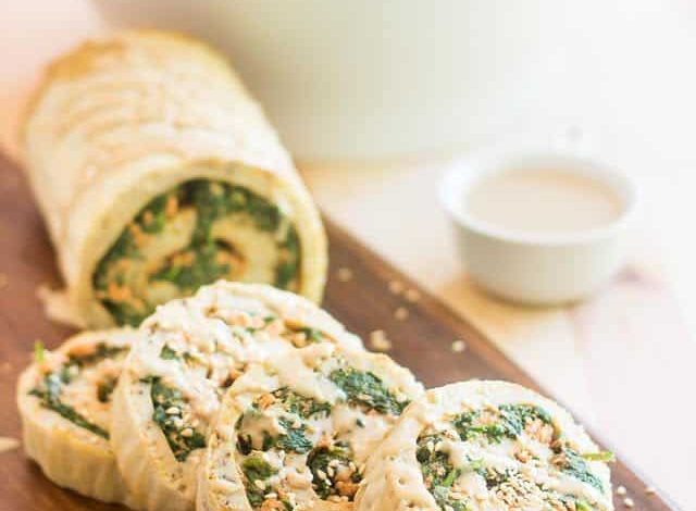 Spinach and Salmon Baked Omelet Roll