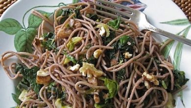 Photo of Pâtes au céleri, chou frisé et gremolata aux noix