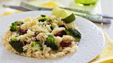 Photo of Pâtes simples au brocoli et tomates séchées au soleil