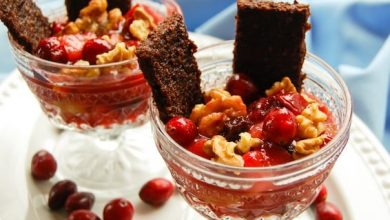 Photo of Compote de poires et de noix avec gaufrettes au chocolat