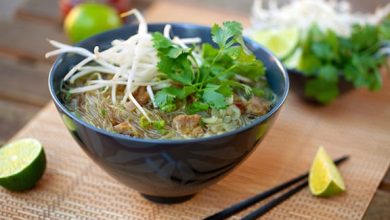 Photo of Pho Bo végétalien (soupe de nouilles au faux-boeuf vietnamien)