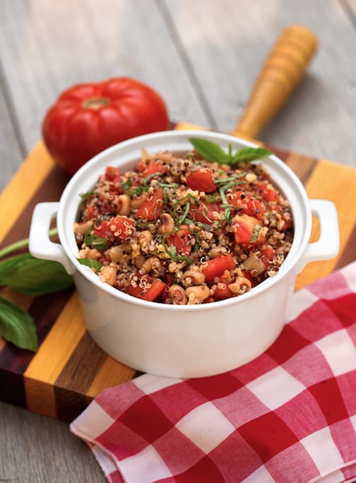 Quinoa aux pois noirs et pilaf de tomates