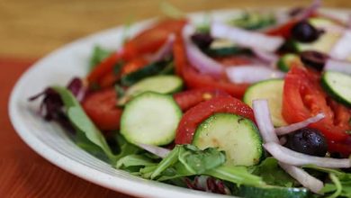 Photo of Salade de courgettes, tomates et oignons rouges