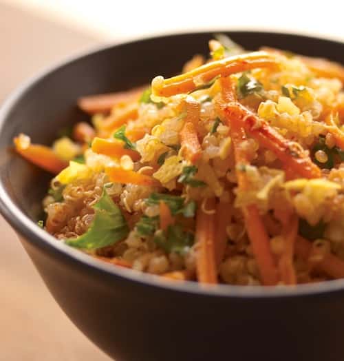 Salade de quinoa épicée au quinoa et aux carottes