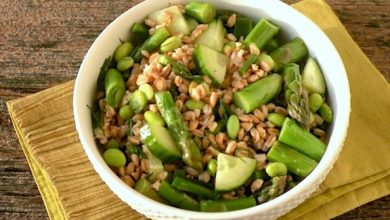 Photo of Salade d’orge de printemps ou de farro aux asperges